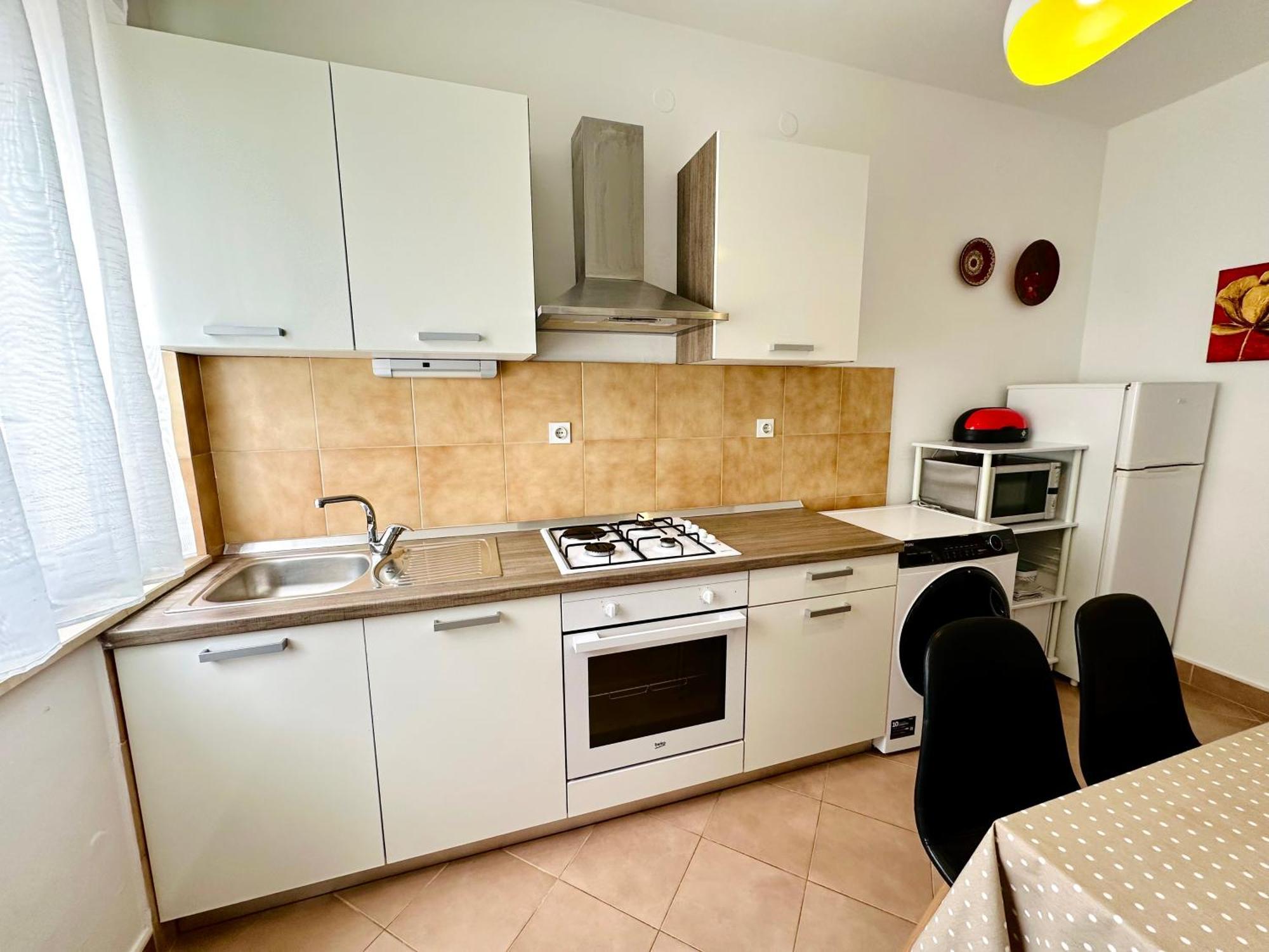 Spacious Family Apartment Near The Beach Makarska Eksteriør bilde