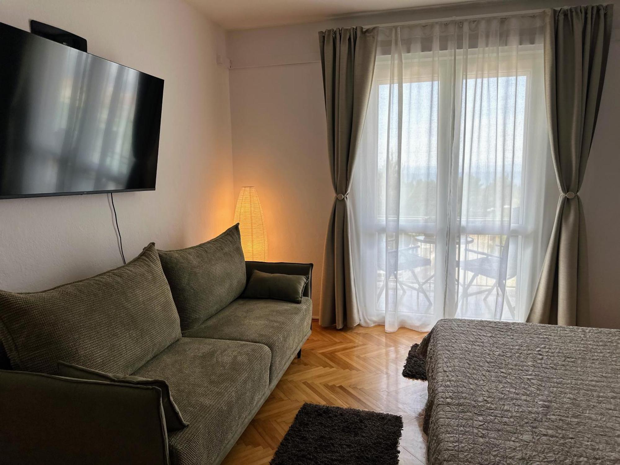 Spacious Family Apartment Near The Beach Makarska Eksteriør bilde